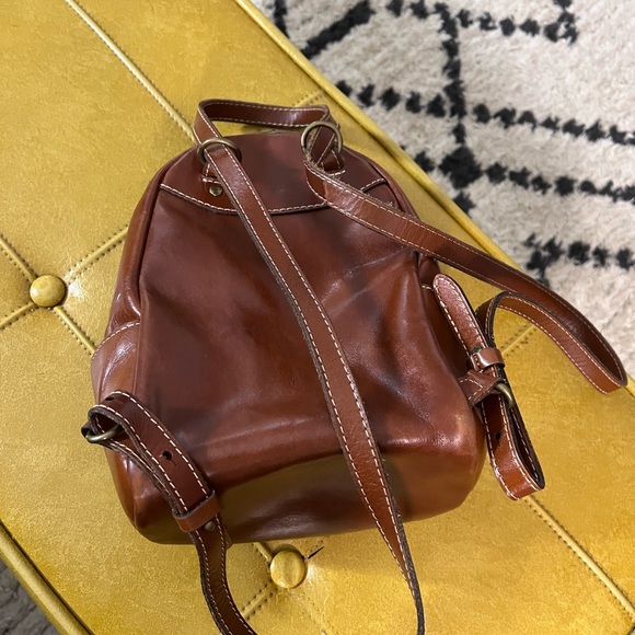Patricia Nash Leather Backpack. Comes with dust bag - Picture 6 of 11